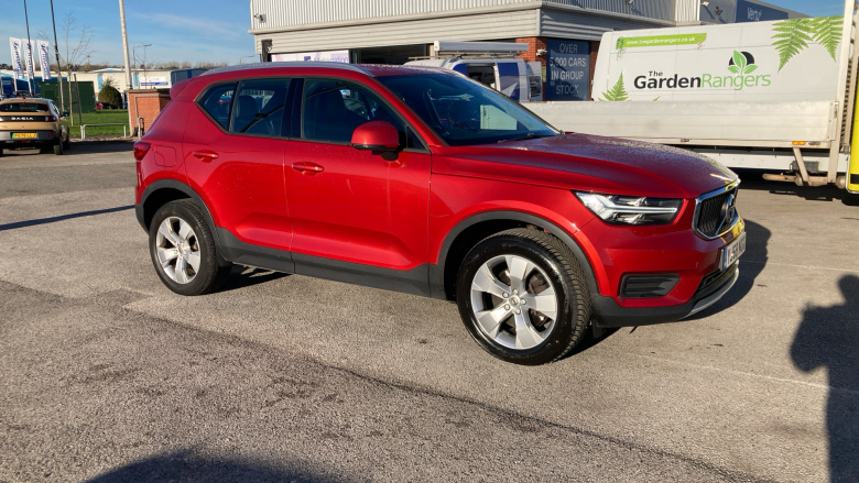 Volvo Xc40 2.0 T4 Momentum 5dr AWD Geartronic Petrol Estate